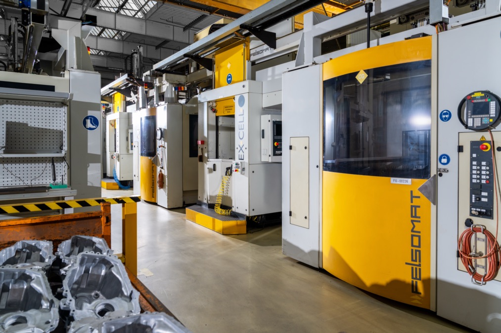 Hochmoderne CNC-Bearbeitungszentren für komplexe Geometrien